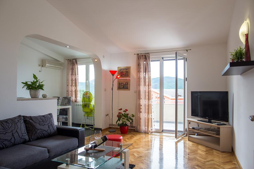 Apartments Vila Masha Petrovac Buitenkant foto