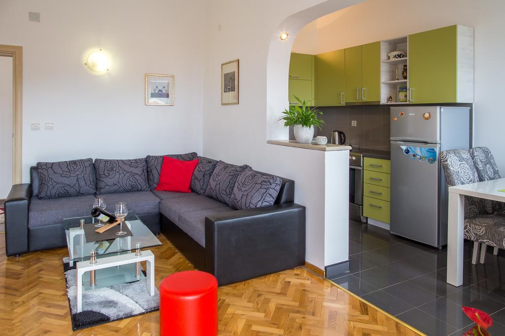 Apartments Vila Masha Petrovac Buitenkant foto