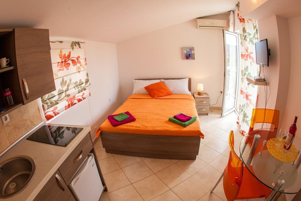 Apartments Vila Masha Petrovac Buitenkant foto