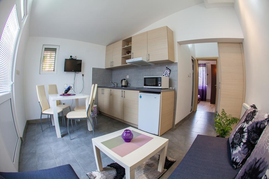 Apartments Vila Masha Petrovac Buitenkant foto